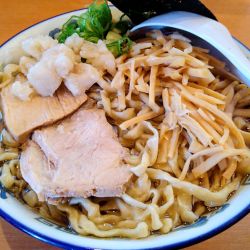 中華そば(小･濃い口･油ぽく･身入り)＋メンマ