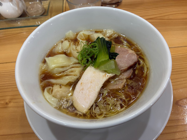 「醤油わんたんそば」@中華 みず谷の写真