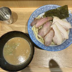 チャーシューつけ麺1800円