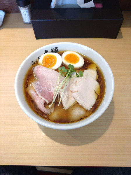 「特製醤油らぁ麺」@らぁ麺大塚の写真