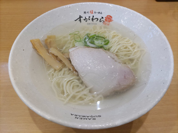 「塩らーめん+とろろ昆布」@旭川塩らーめん すがわら 人形町店の写真
