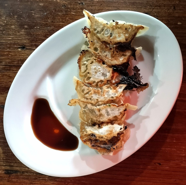 「焼き餃子 450円」@らーめん ひとしおの写真