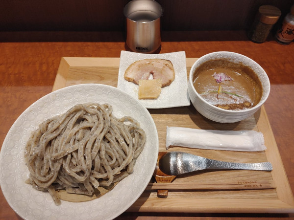 「つけ麺中　1400+カレー100円」@手打式特級多加水 御影麺 鏑矢の写真
