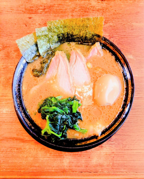 「チャーシュー麺（3枚）＋味玉＋半ライス」@家系ラーメン王道家直系 環家の写真