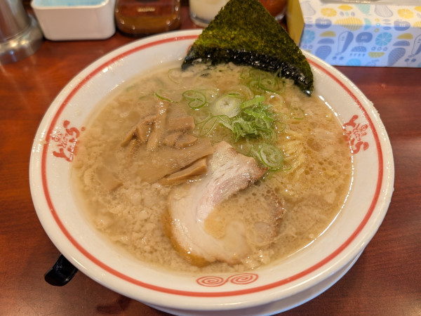 「こってり正油らーめん（820円）」@東京とんこつ とんとら 北本店の写真