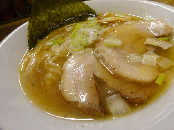 「中華そば(醤油) 900円」@中華そば 狛の写真