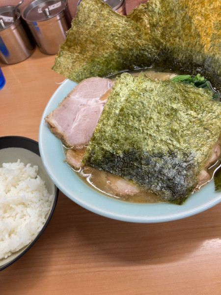 「チャーシュー麺　海苔増し　半ライス」@横浜家系ラーメン 二代目 梅家の写真