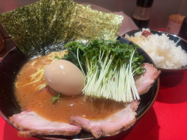 「ラーメン」@横浜ラーメン斎藤家  日野店の写真