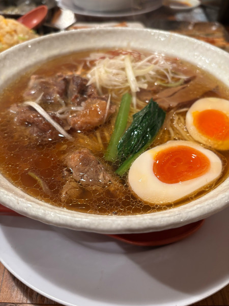 「トロ肉チャーシュー麺　大盛り味玉トッピング」@らーめんすずらんの写真