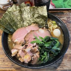 ラーメン(中盛)＋α