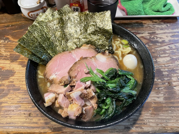 「ラーメン(中盛)＋α」@麺処 真名呼の写真