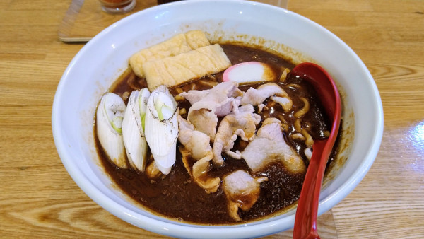 「【限定】赤だし味噌煮込みラーメン〜名古屋風〜」@拉麺大公 上大岡の写真