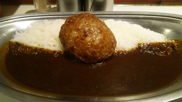 「プレーンカレー並 700円＋ハンバーグ 220円」@カレー屋ジョニーの写真