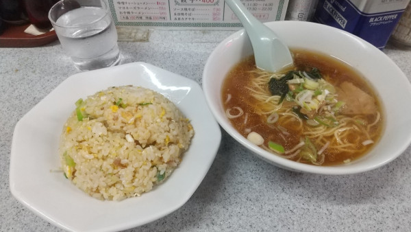 「チャーハン+半ラーメン」@紅楽の写真