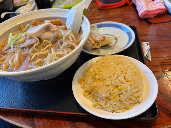 「特味噌ラーメン&ミニセット」@ラーメン工房 二代目 みそ伝の写真
