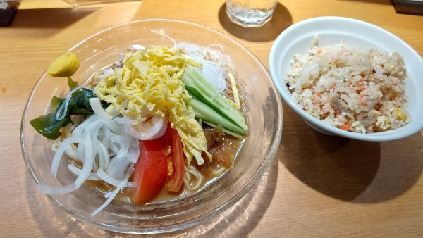 「冷やし中華+チャーハン並」@上海ブラッセリーの写真