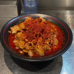 鬼紅らーめん バラ肉ダブル