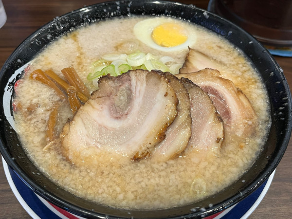 「チャーシューメン（大盛）」@東京環七ラーメン じょっぱりの写真
