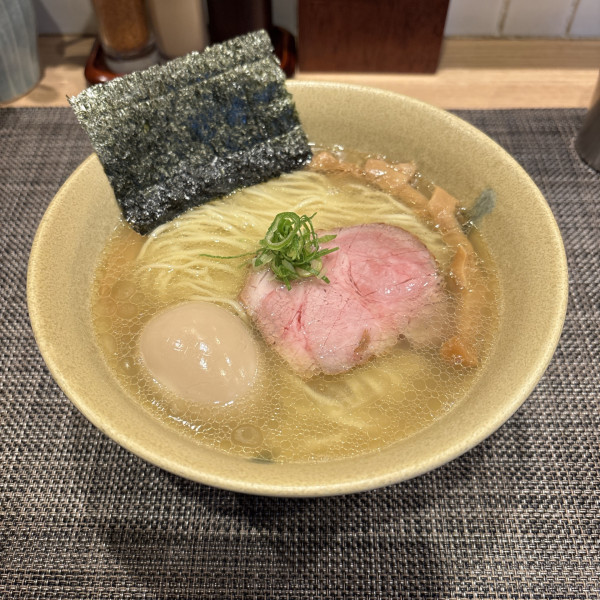 「塩そば（味玉入り）」@Ramen にじゅうぶんのいちの写真