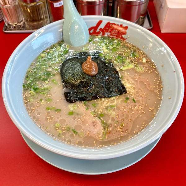 「朝ラーメン〝中盛〟」@ラーメン山岡家 四日市塩浜店の写真