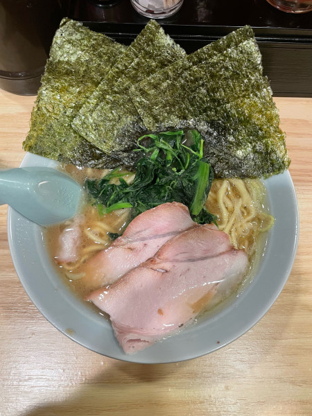 「ラーメン(900円)」@家系ラーメン 一楽家の写真