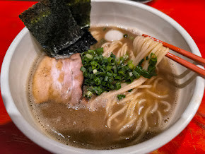 「らーめん(880)」@吉田製麺店 横須賀店の写真