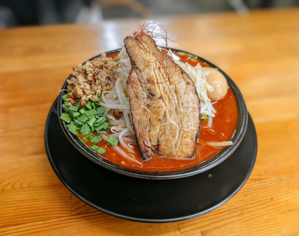 「しびれ辛みそ誤爆」@ラーメン・つけ麺 爆王の写真