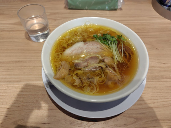 「中華そば」@手打 親鶏中華そば綾川 大成店の写真