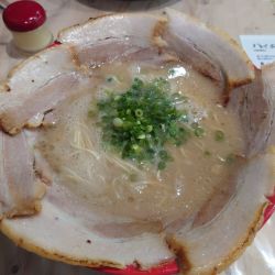 とんこつラーメン