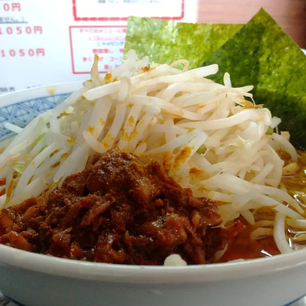 「#カレーラーメン #特製生姜 #コーン #ニンニク #1050円」@ラーメン ぶぅさんの写真