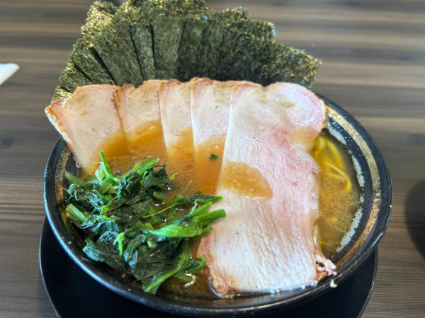 「チャーシューメン　チャーシュー増し　のり　カタコイオオ」@家系ラーメン がくの写真