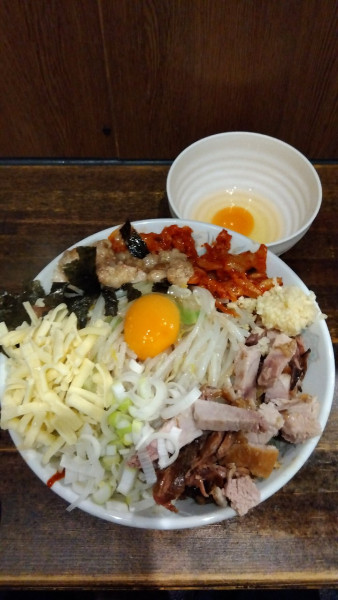 「インフェルノ+チーズ+生たまご」@ぶたけん。2ndの写真