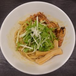 油そば（750円）+中盛（50円）