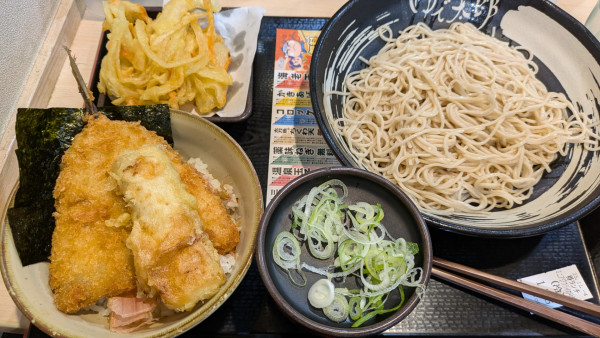 「ミニのり弁（アジフライ）セット、かきあげ（クーポン）」@ゆで太郎 淡路町店の写真