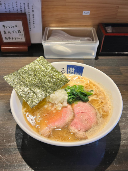 「濃厚豚骨醤油ラーメン」@週イチらーめん 木曜日の写真
