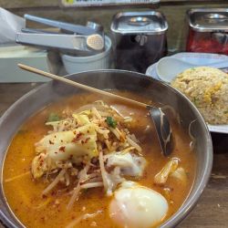 こくみそ大辛+半チャーハン