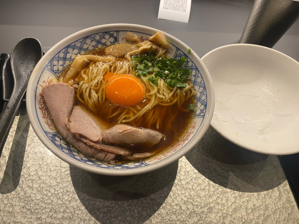 「地鶏醤油そば1,000円」@鶏soba座銀 横浜西口店の写真