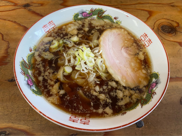 「手揉み醤油ラーメン880円」@湘南の手前の写真