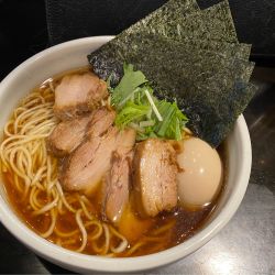 醤油そば850円+全部のせ400円