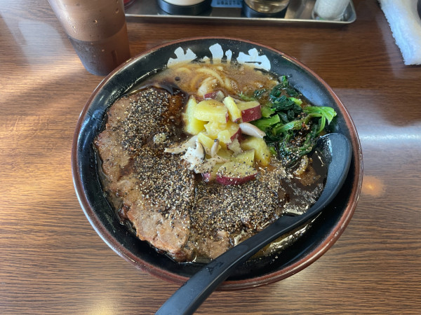 「秋のとき卵ガッツリBLACK（限定）」@ラーメン 大山家 昭島店の写真