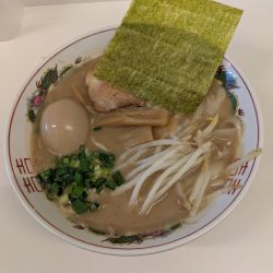 白ラーメン880円＋味玉180円