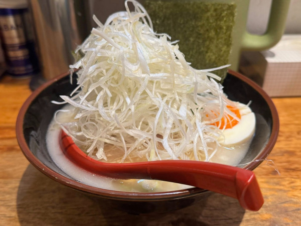 「塩ネギラーメン」@横浜家系ラーメン 大館家の写真