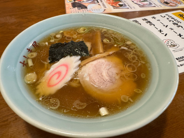 「しょうゆラーメン」@手打らーめん 大しま屋の写真