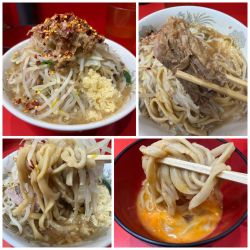 小ラーメン750円(ニンニク、アブラ) 生卵100円