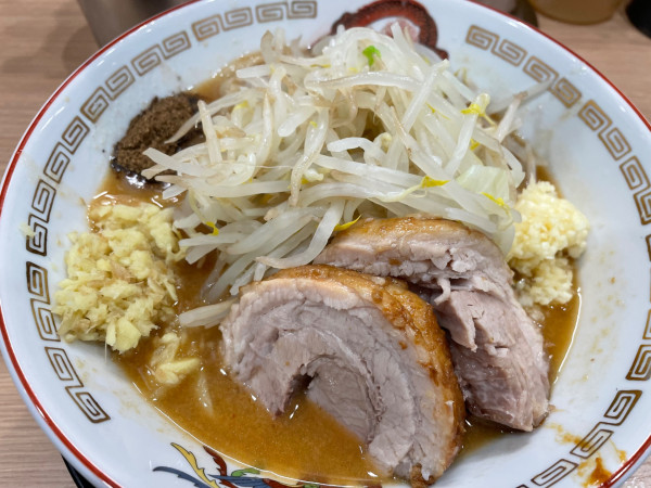 「ミニ味噌山」@ラーメン豚山 金沢文庫店の写真