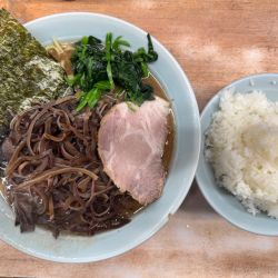 ラーメン(中)+きくらげ