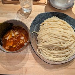 辛つけ麺、特盛、辛さMAX