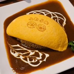 カレーソースふわふわオムレツのせ　1090円