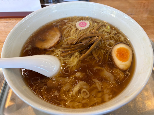 「ワンタン麺＋メンマ増量」@大勝軒 東川口の写真