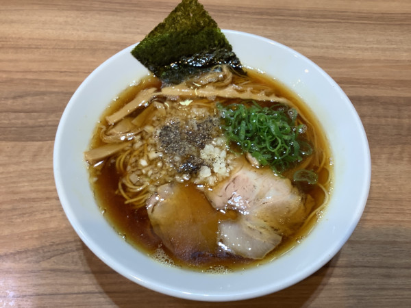 「ブラックらーめん　900円」@らーめん にじいろの写真